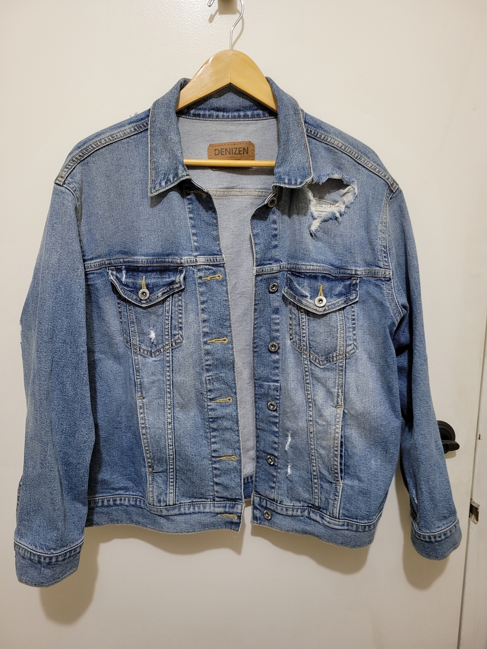 Denizen from Levi's Light Blue Distressed Denim Trucker Jacket